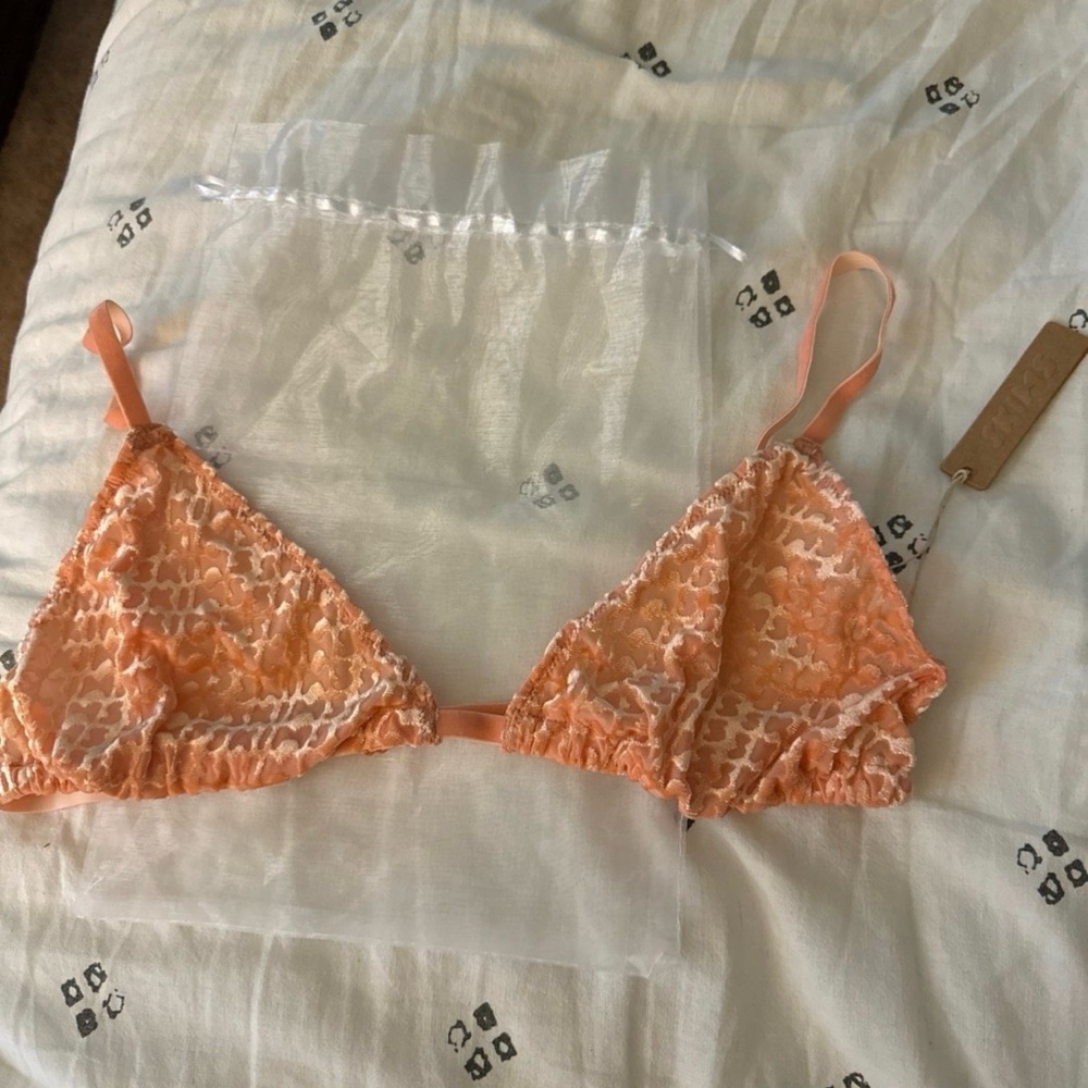 SKIMS Bundle - Picture 5 of 8